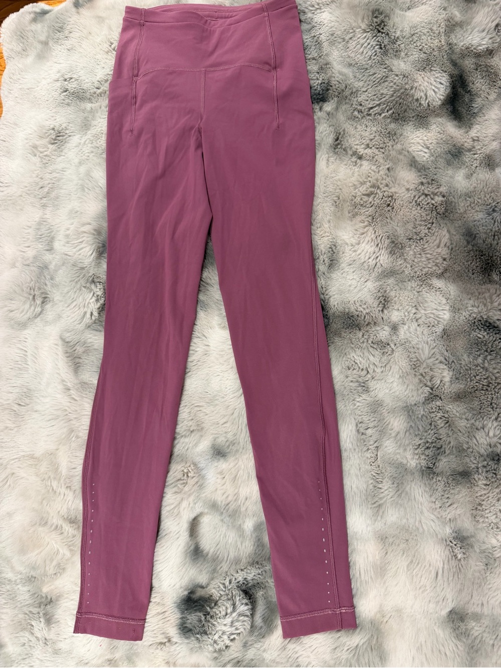 LuLulemon Swift speed high rise tight 28” size 2